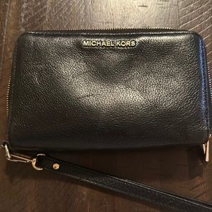 Michael kors wallet